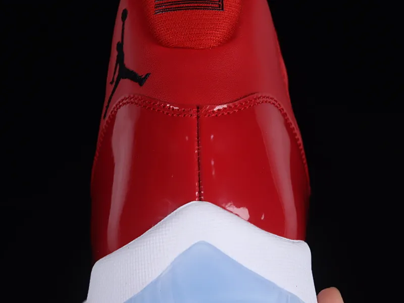 All categories Air Jordan Jordan series basketball shoes Air Jordan 11 F version Air Jordan 11 Velvet "Gym Red" AJ11 Joe 11 red Chicago Bulls genuine carbon 378037-623